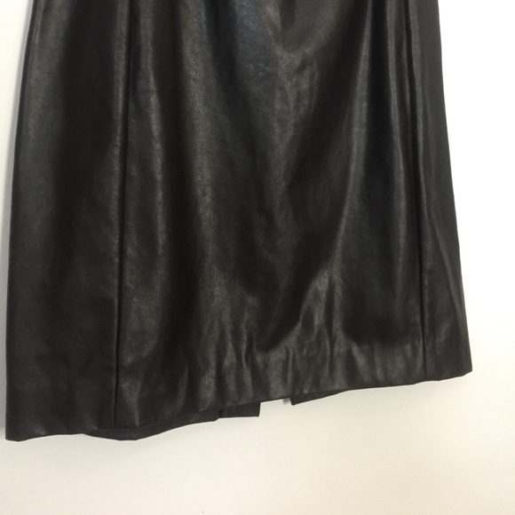 Aritzia leather pencil skirt - Picture 3 of 8